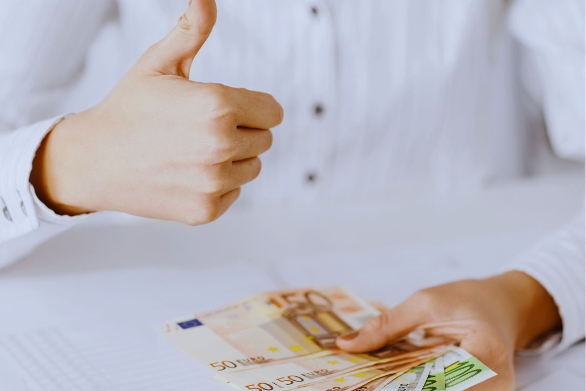 Questi bonus in arrivo puoi richiederli anche tu: ecco come fare per riceverli 2 bonus per gli italiani