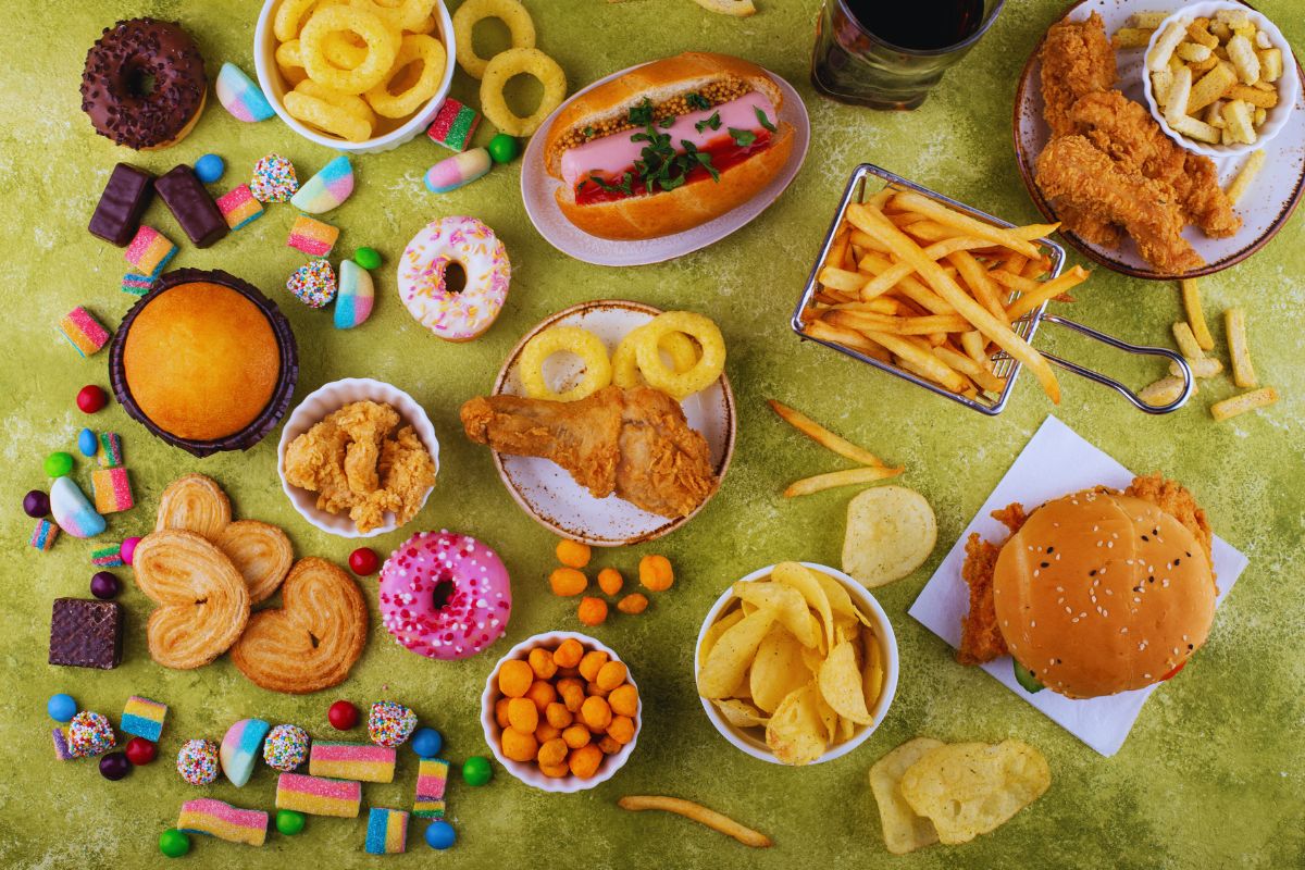 Non devi mai più consumare questi cibi: lo studio dell'Università è chiaro, rischi grosso 2 i danni dei cibi ultraprocessati