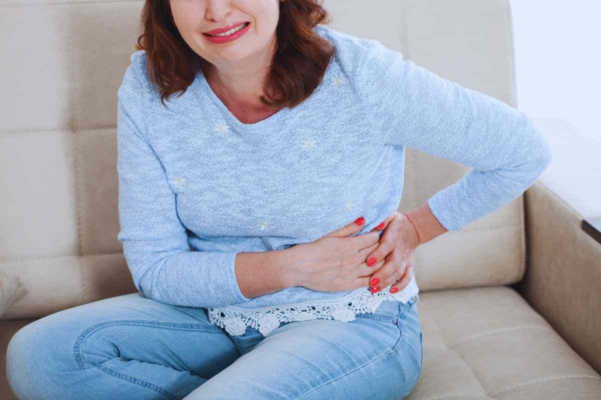Se avverti questo dolore al fianco non aspettare, campanello d'allarme: può peggiorare in fretta 2 dolore al fianco: uqando andare dal medico